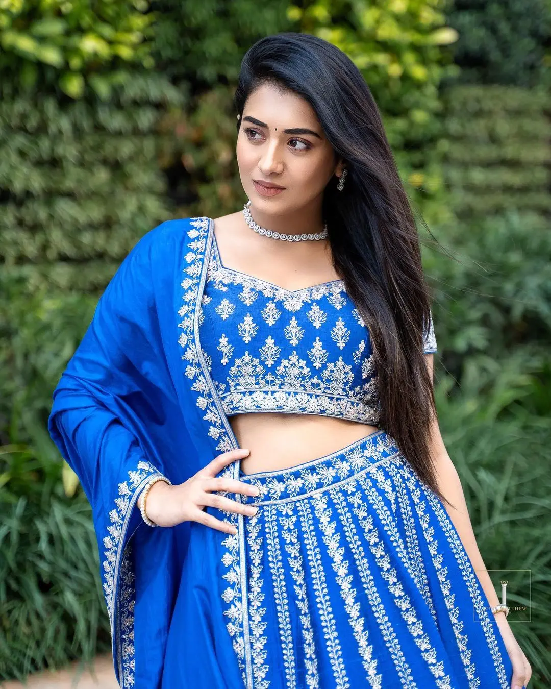 TOLLYWOOD ACTRESS RASHI SINGH STILLS IN BLUE LEHENGA CHOLI 2